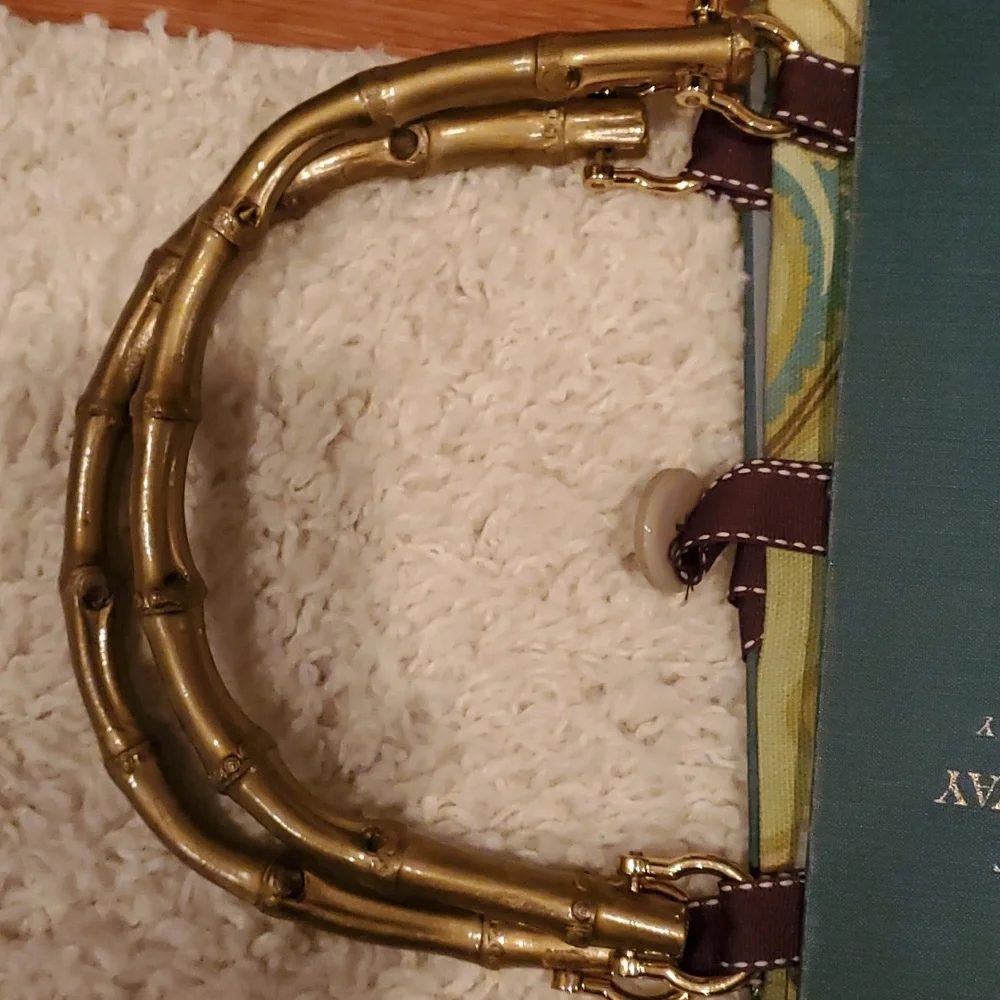 Book Purse - Picture 5 of 9